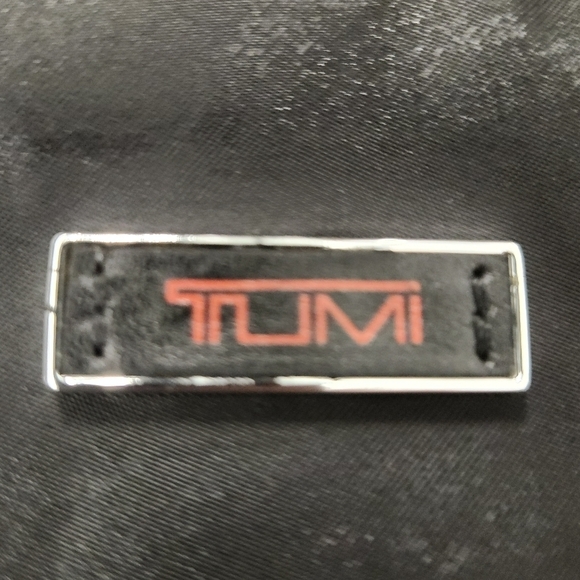 Tumi Black Nylon Crossbody Laptop Case - Picture 10 of 14